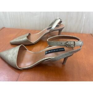 Steve Madden Gold Pointed Toe Ankle Strap Heels Women’s Size S
